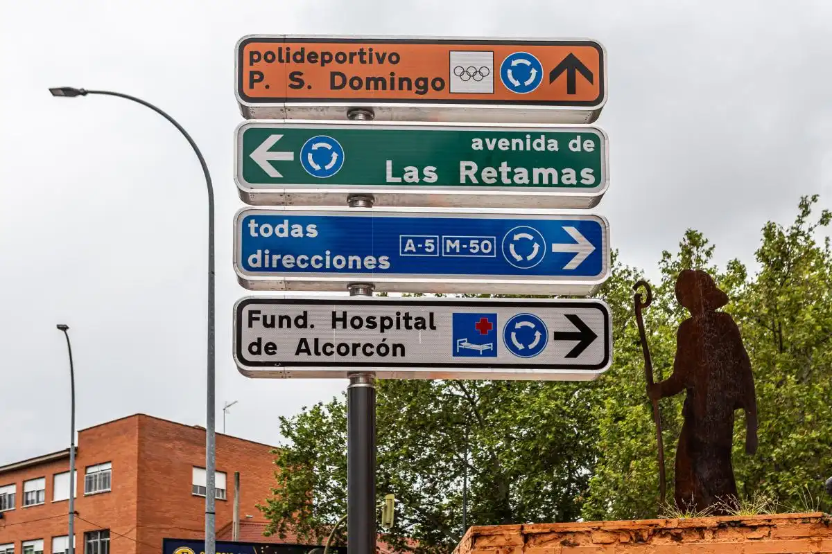Außenansicht von Gebäude zum Verkauf in Alcorcón