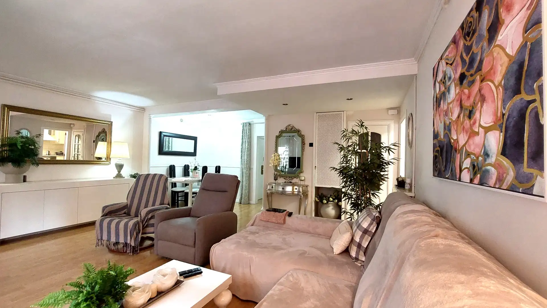 Sala de estar de Piso en venta en Vic con Calefacción, Parquet y Terraza
