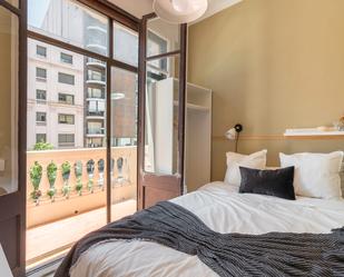 Bedroom of Flat to share in  Barcelona Capital  with Heating, Furnished and Oven