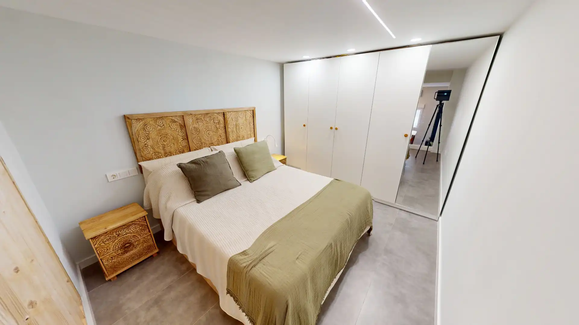 Schlafzimmer von Erdgeschoss zum Verkauf in Alicante / Alacant mit Möbliert