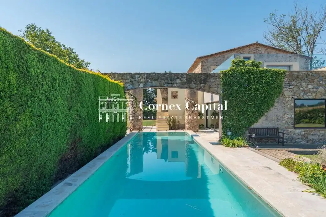 Vista exterior de Casa o xalet de lloguer en Pals amb Jardí privat, Terrassa i Piscina