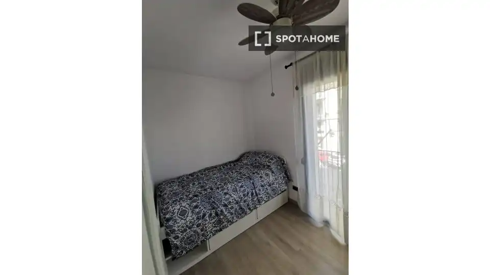 Flat with terrace to rent in Sant Martí, imagen 11