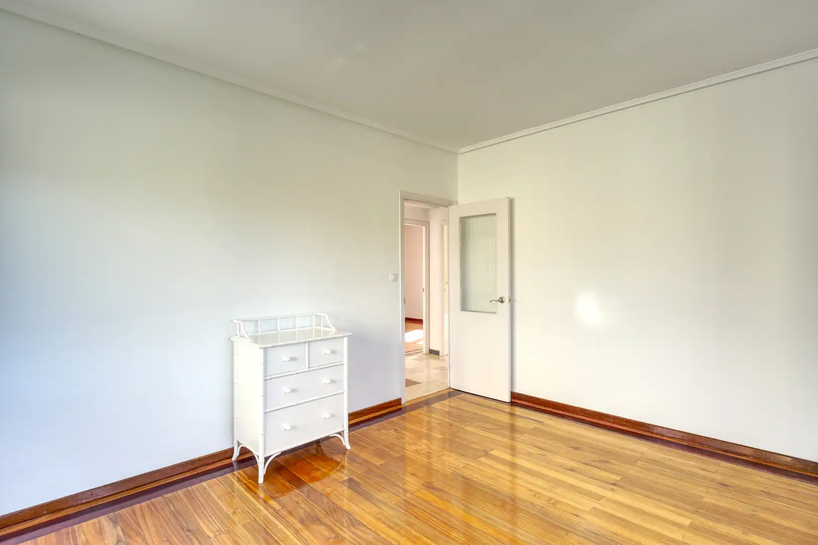 Dormitori de Casa o xalet en venda en Arteixo amb Parquet, Terrassa i Traster