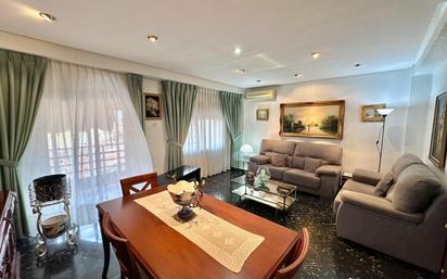 Living room of Flat for sale in Aldaia  with Air Conditioner and Balcony