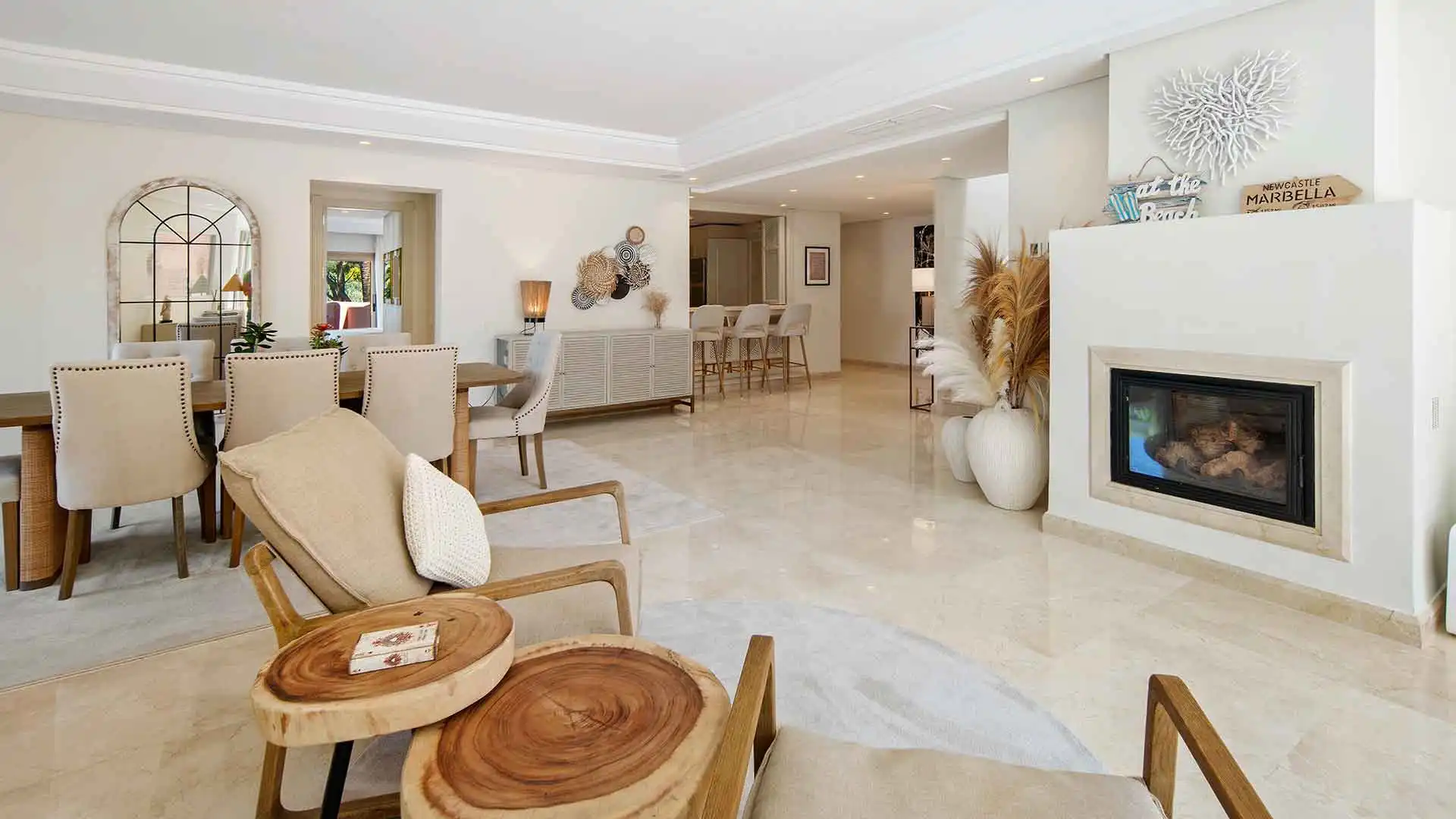 Sala de estar de Ático en venta en Marbella con Aire acondicionado, Terraza y Trastero