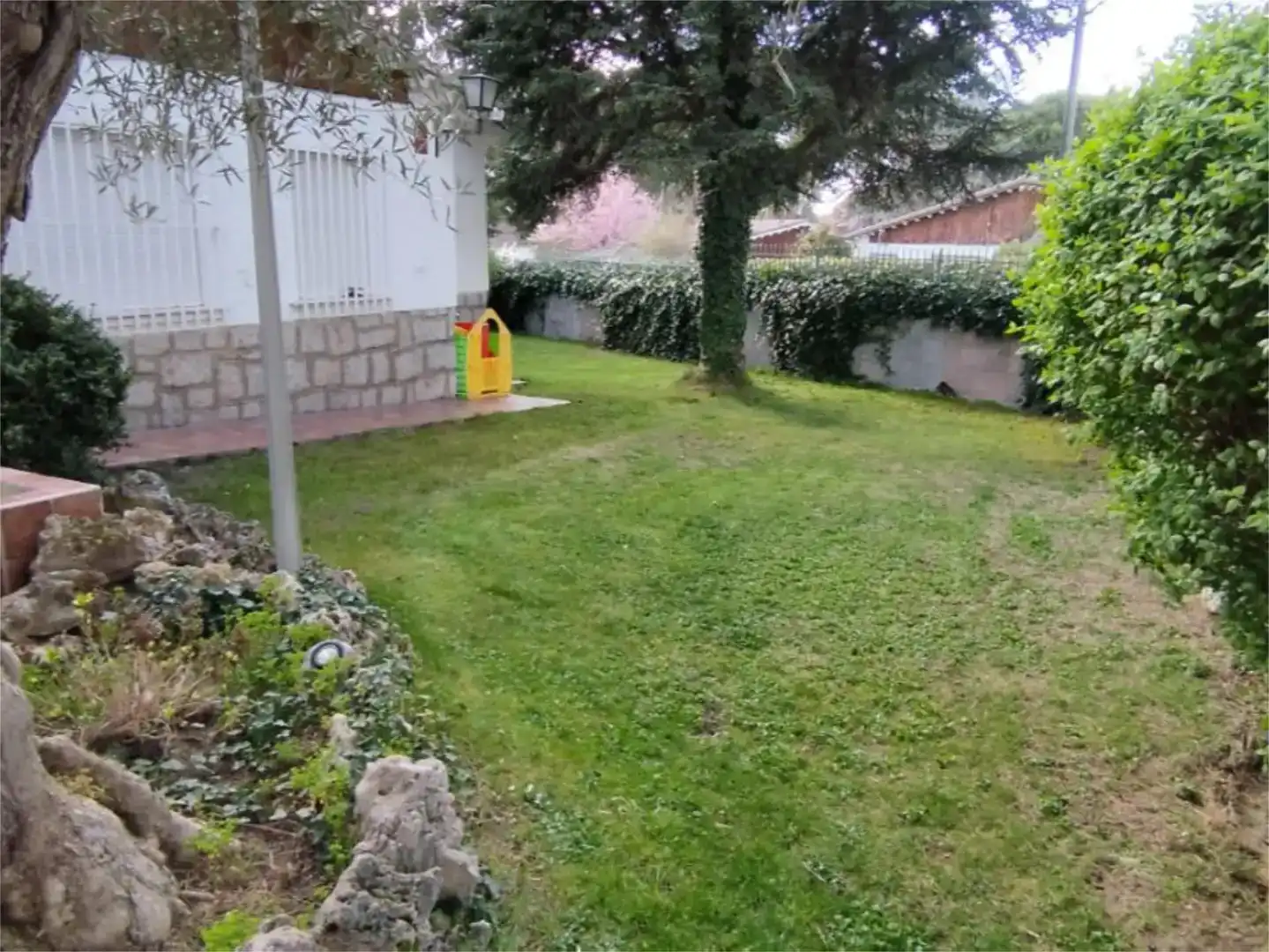 Jardí de Pis en venda en Maello amb Piscina