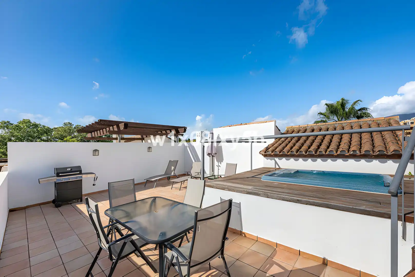 Àtic amb piscina en venda a Estepona Pueblo, imagen 2