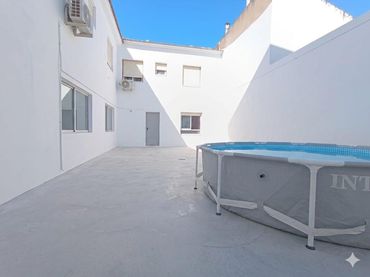 Casa amb jardí en venda a Castalla