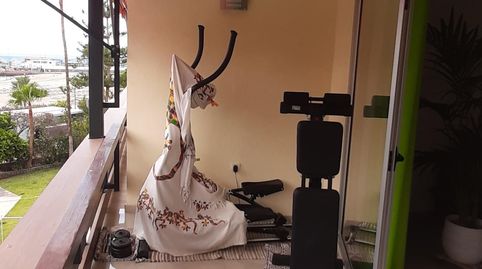 Foto 2 de Apartament en venda a Calle del Valle Menéndez, Los Cristianos, Arona