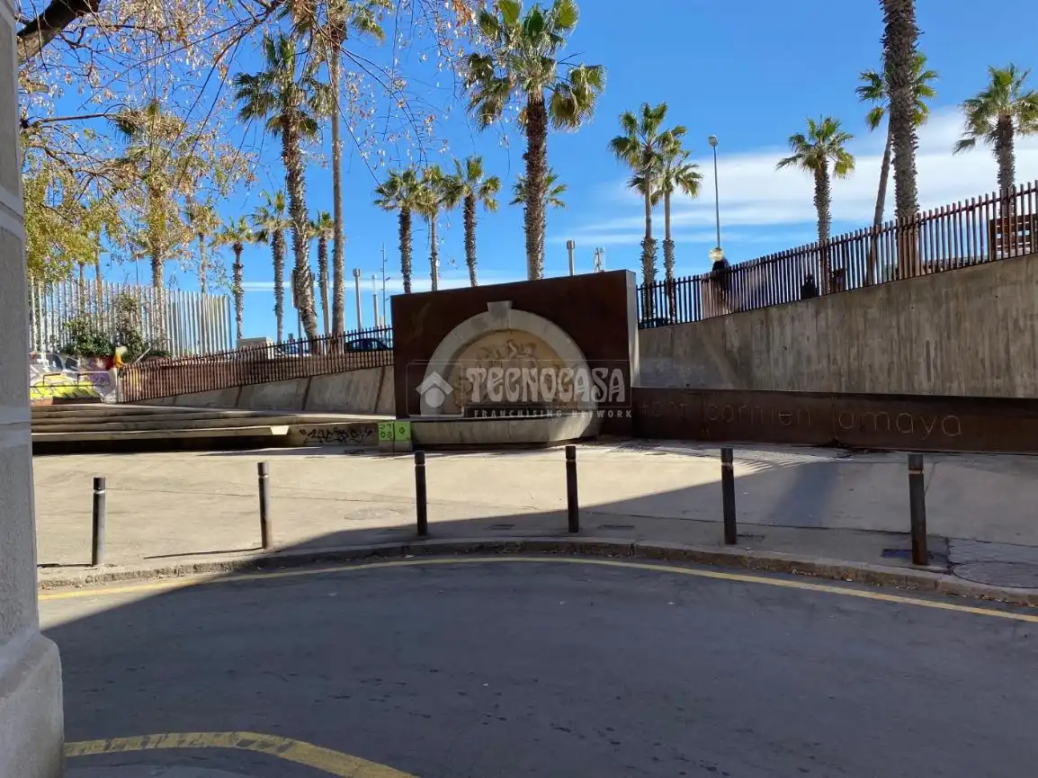 Vista exterior de Garaje en venta en Barcelona