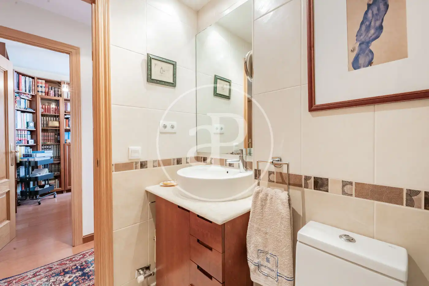 Piso en venta en C. de Pechuán, Ciudad Jardín