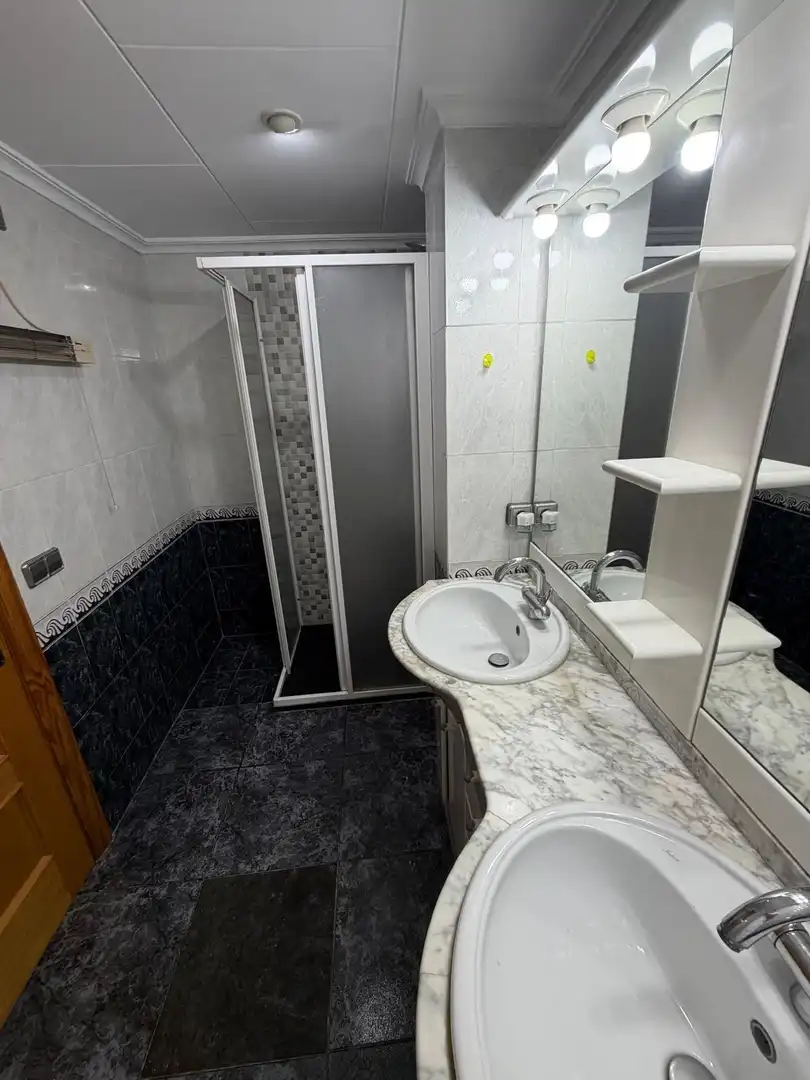 Baño de Piso en venta en Valencia con Balcón