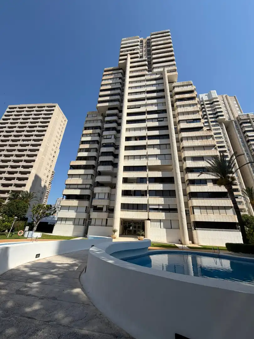 Außenansicht von Wohnungen zur Miete in Benidorm mit Klimaanlage, Möbliert und Ofen