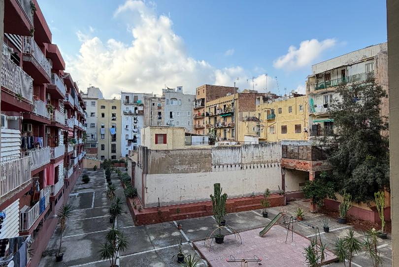 Photo 1 of Flat for sale in Avinguda del Paral·lel, 48, El Raval, Barcelona