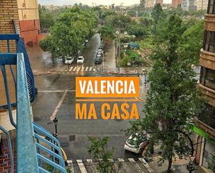 Exterior view of Flat to rent in  Valencia Capital  with Air Conditioner, Heating and Terrace