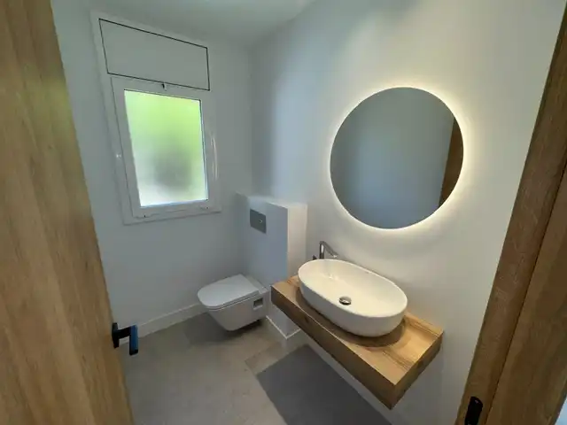 Bathroom of Houses for sale in Sant Cebrià de Vallalta  with Air Conditioner, Heating and Private garden