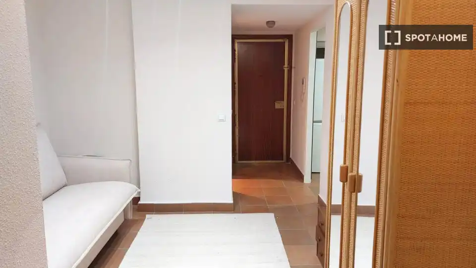 Room in Hispanoamérica - Bernabéu