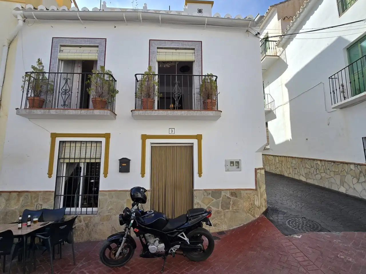 Exterior view of Houses for sale in Viñuela