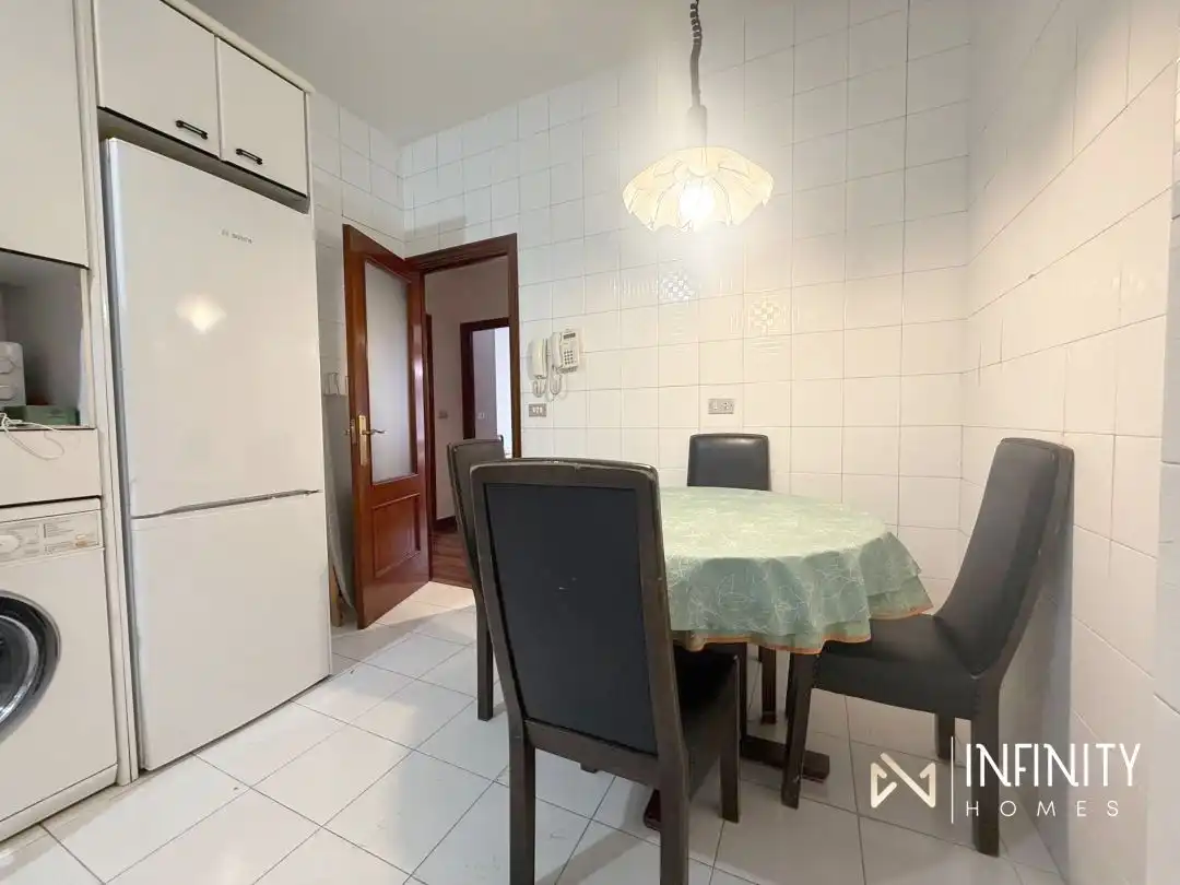 Flat for sale in Cosme Echevarrieta Kalea, Abandoibarra - Guggenheim