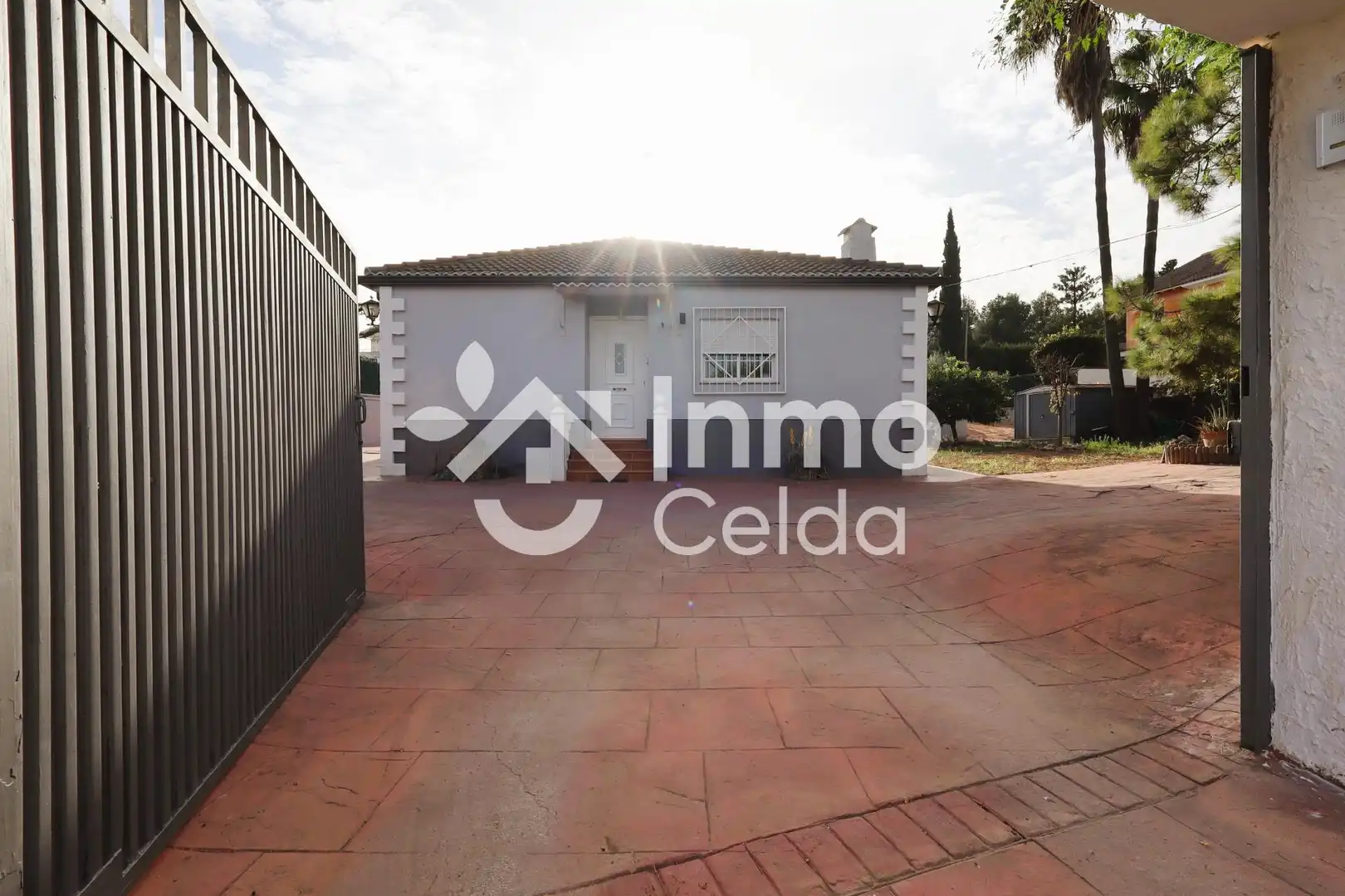 Vista exterior de Casa o chalet en venta en Chiva con Aire acondicionado, Calefacción y Jardín privado