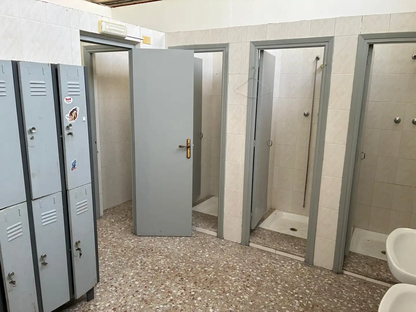 Baño de Nave industrial de alquiler en Elche / Elx