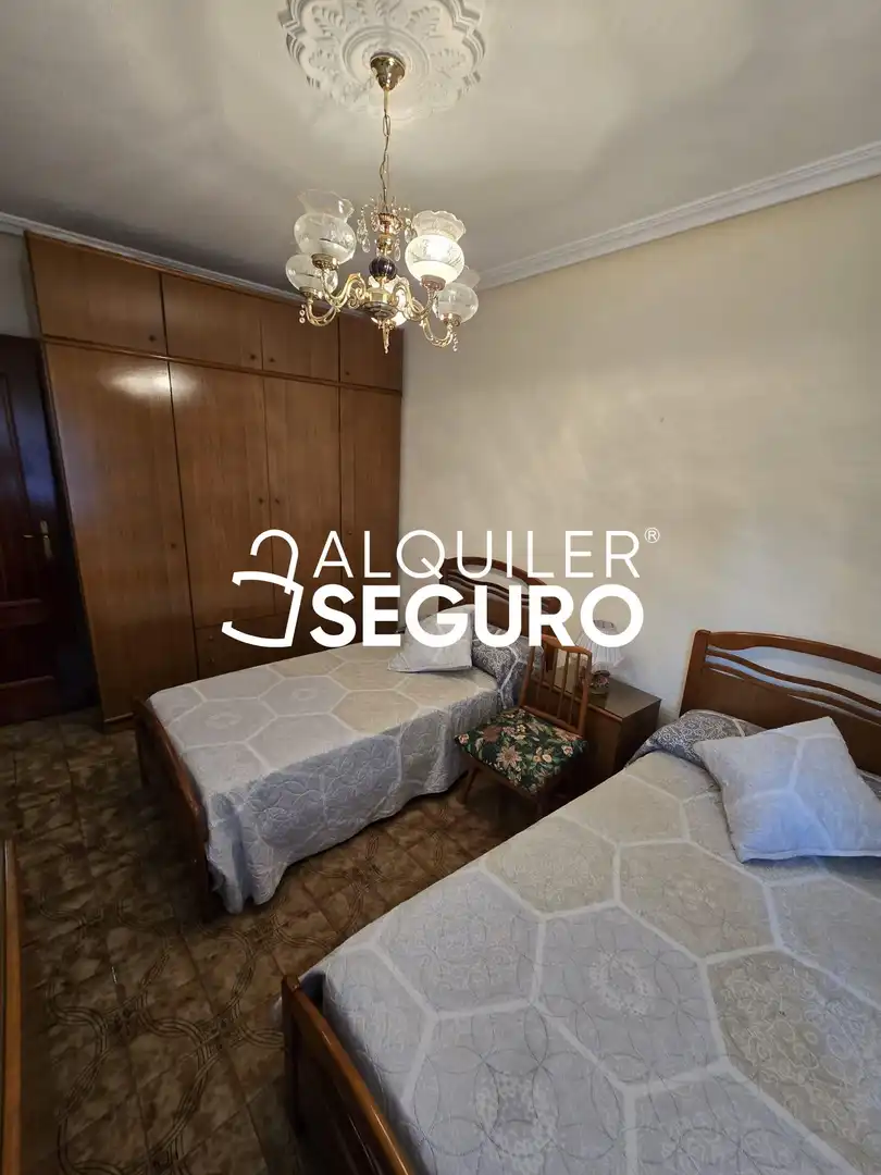 Pis de lloguer a Orense , Pryconsa - Juan de Austria