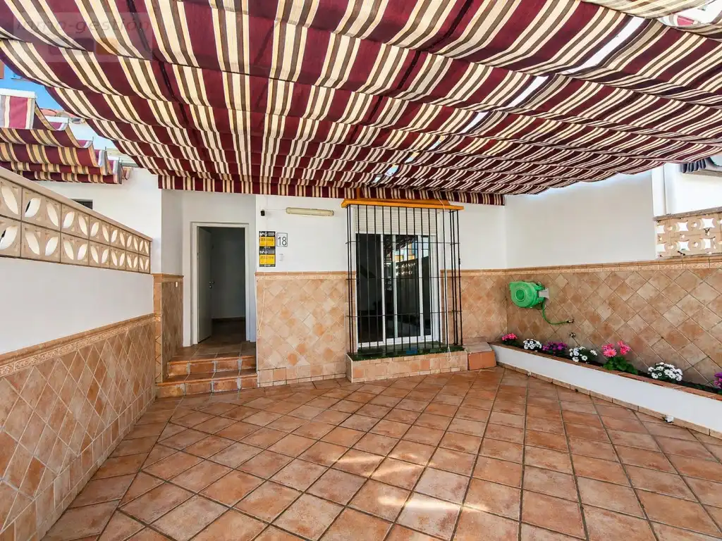 Terrassa de Casa adosada en venda en Manilva
