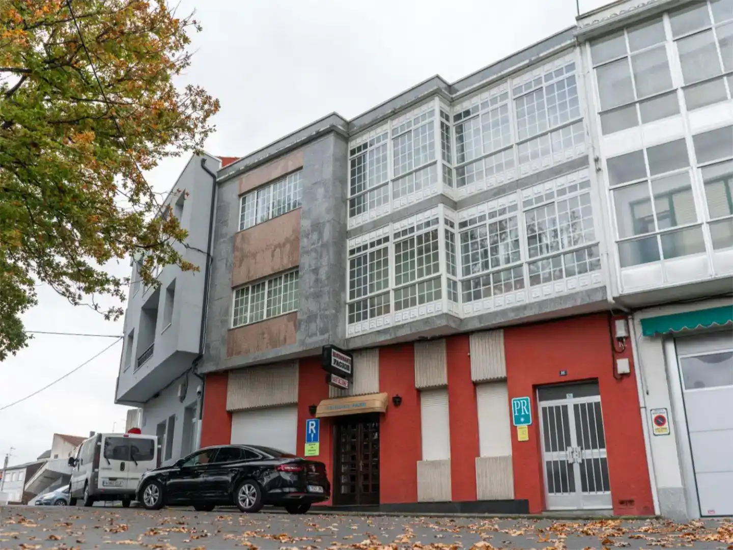 Vista exterior de Local en venta en Monterroso con Aire acondicionado, Parquet y Amueblado