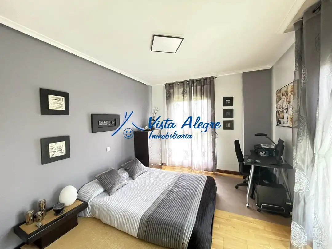 Schlafzimmer von Einfamilien-Reihenhaus zum Verkauf in Zarratón mit Heizung, Privatgarten und Parkett