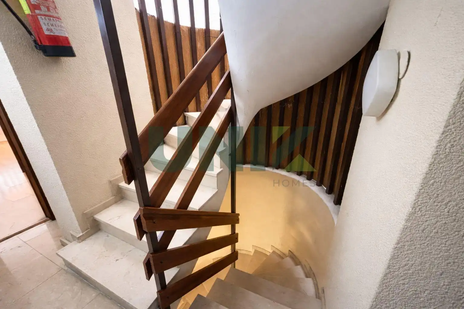 Piso en venta en Barcelona con Aire acondicionado, Amueblado y Alarma