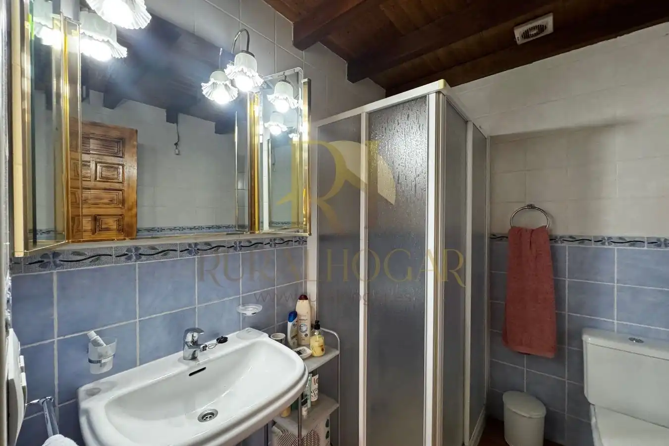 Baño de Casa o chalet en venta en Valdepolo con Calefacción, Jardín privado y Terraza