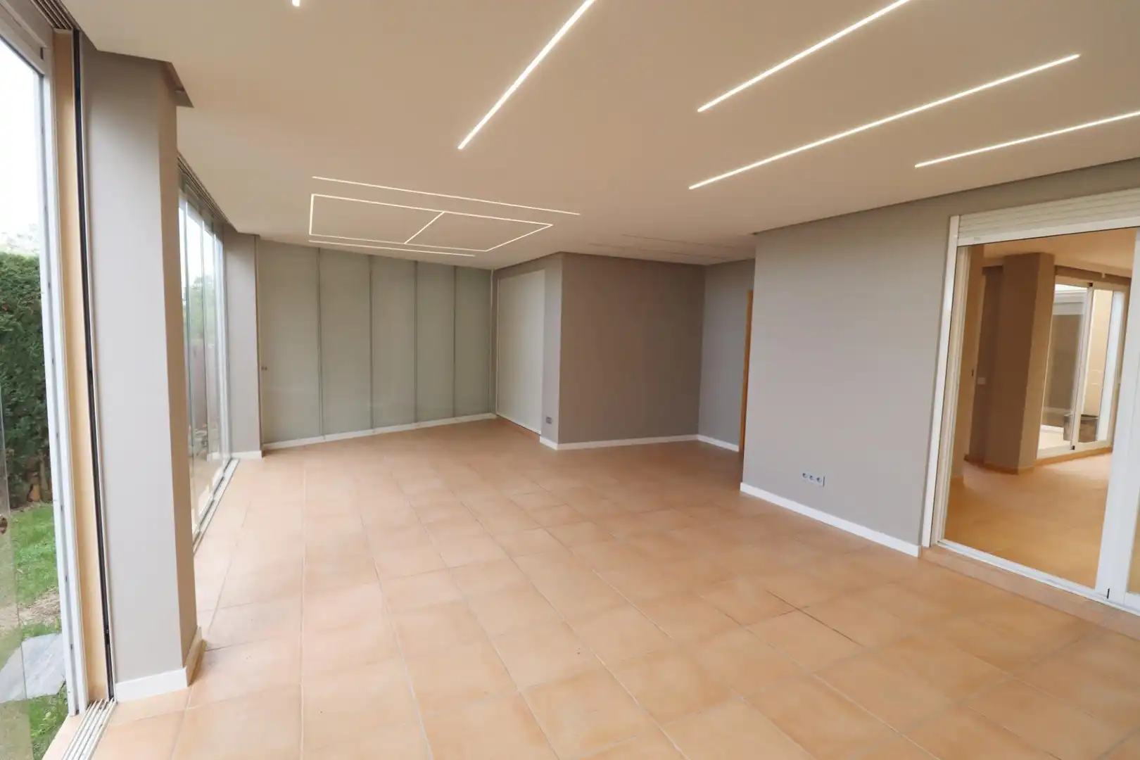 Casa pareada con jardín en alquiler en Pobles del Nord, imagen 4