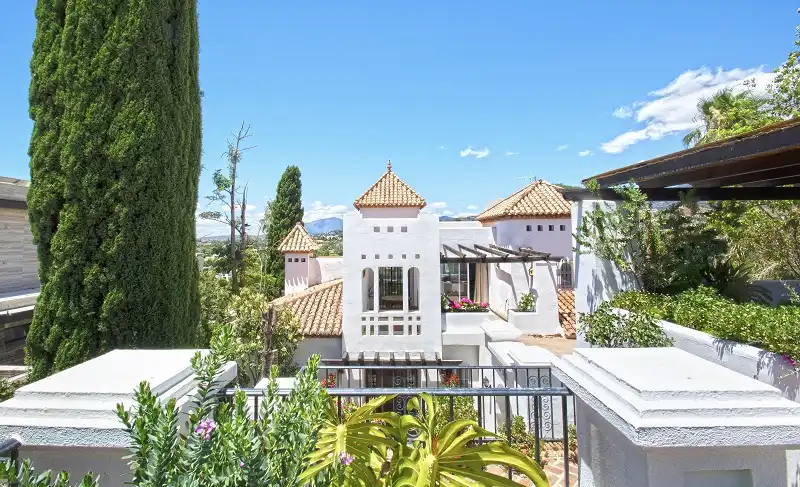 Detached house with pool for sale in Nueva Andalucía, imagen 13