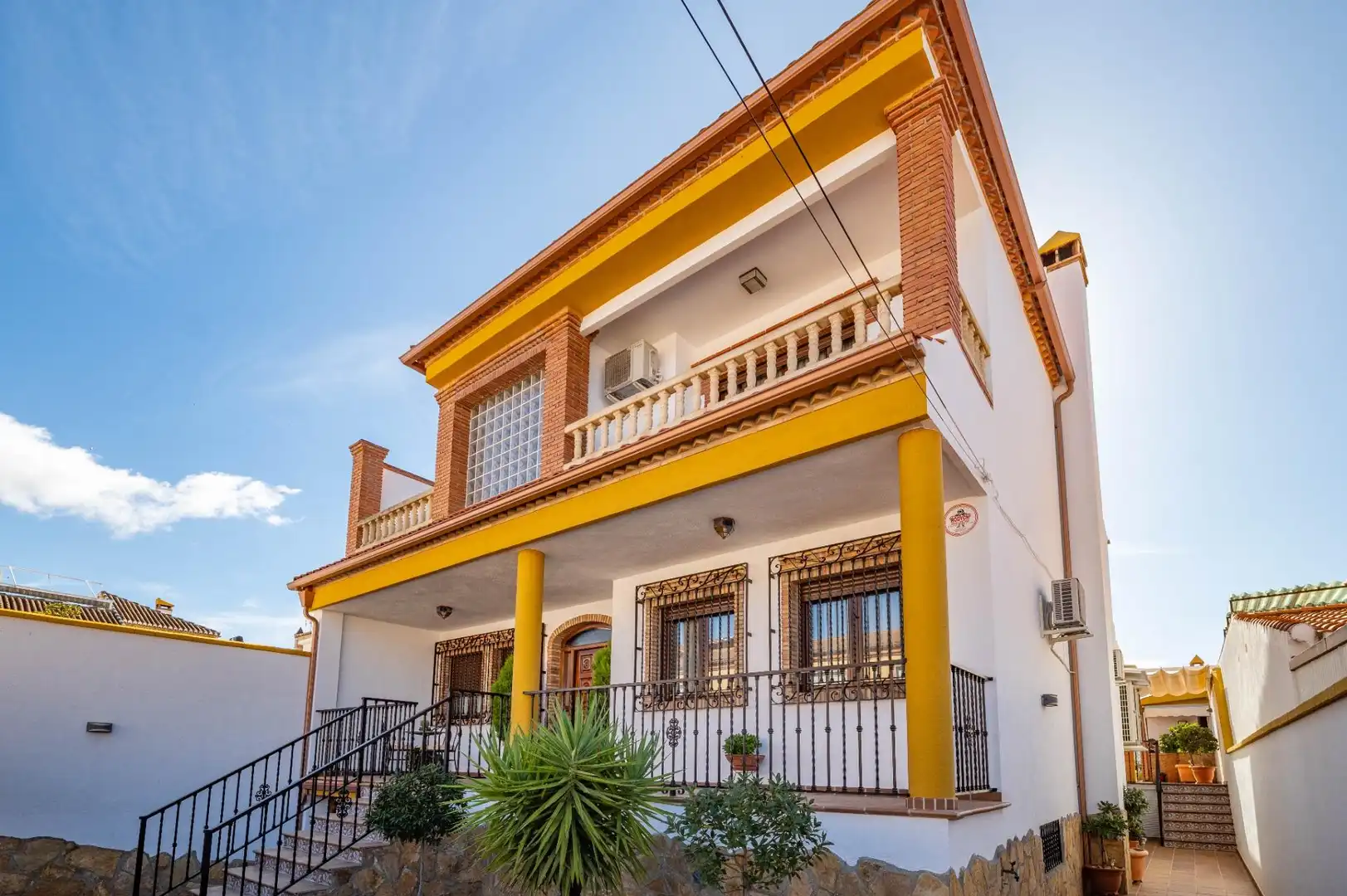 Vista exterior de Casa o chalet en venta en Albolote con Aire acondicionado, Calefacción y Terraza
