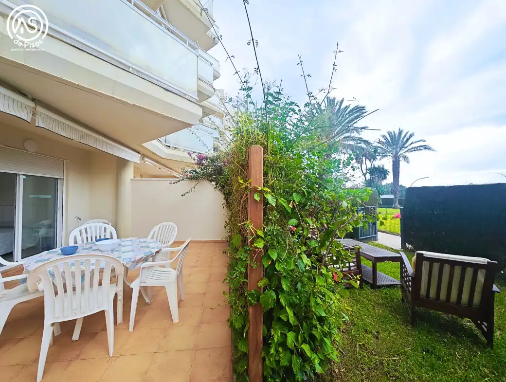 Terrassa de Apartament de lloguer en Mont-roig del Camp amb Aire condicionat, Calefacció i Jardí privat