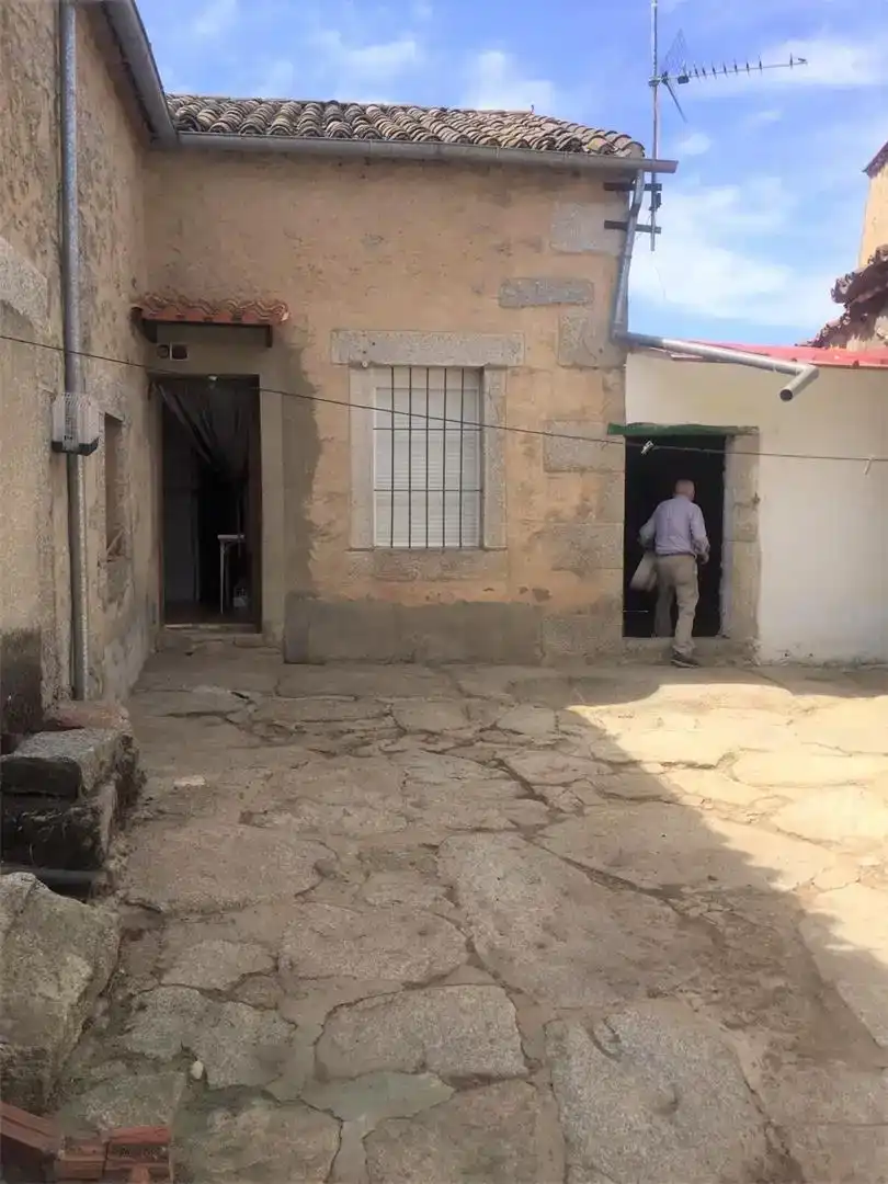 Vista exterior de Casa adosada en venda en Cabezas del Villar