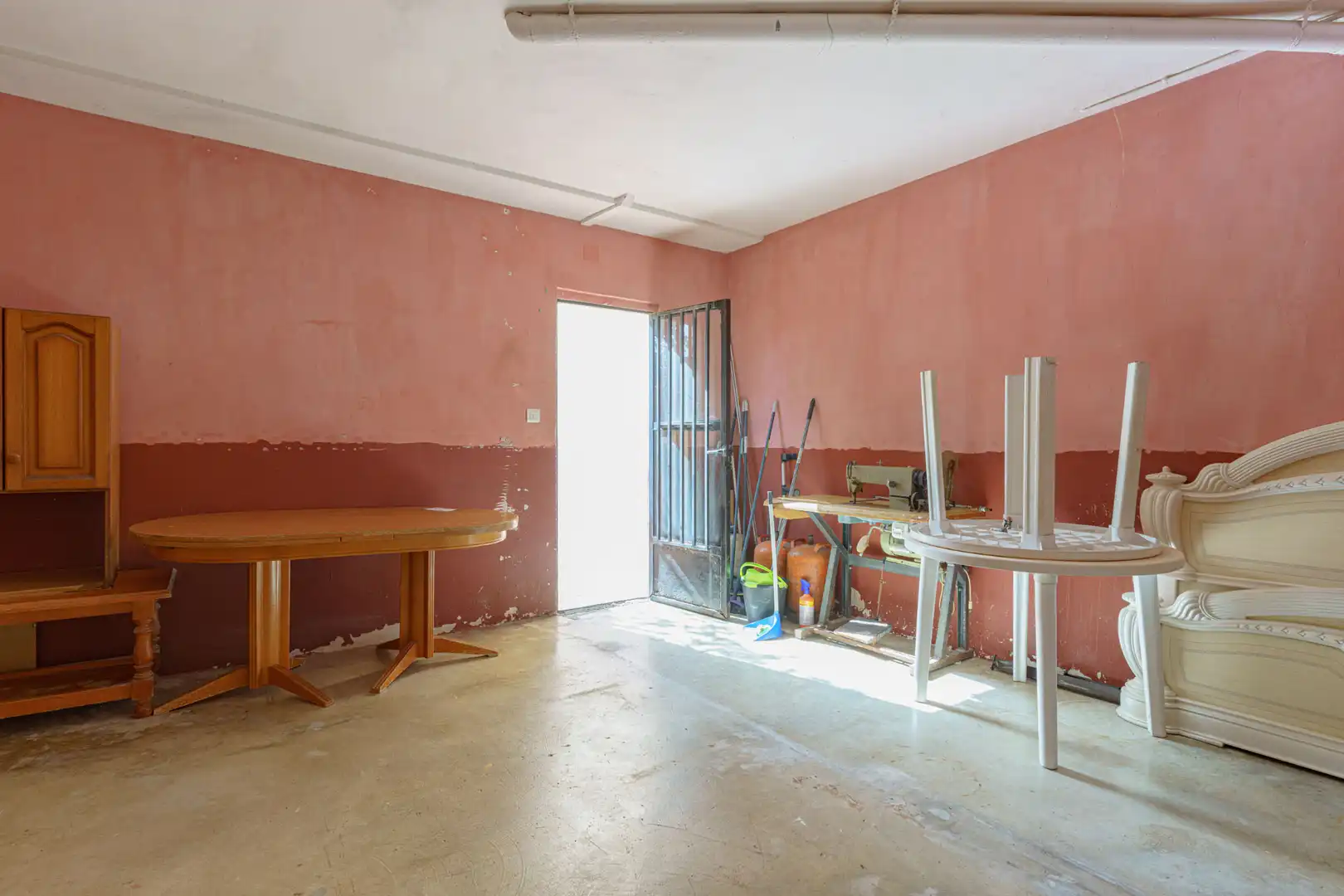 Einfamilien-Reihenhaus zum Verkauf in Ogíjares mit Klimaanlage, Heizung und Terrasse