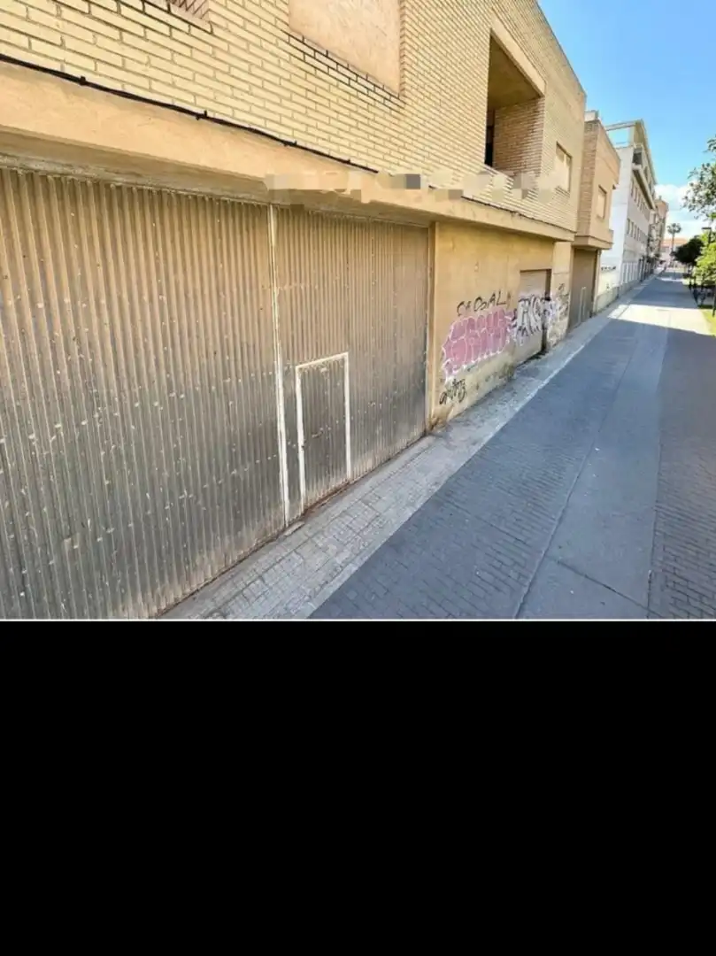 Vista exterior de Edifici en venda en Sagunto / Sagunt