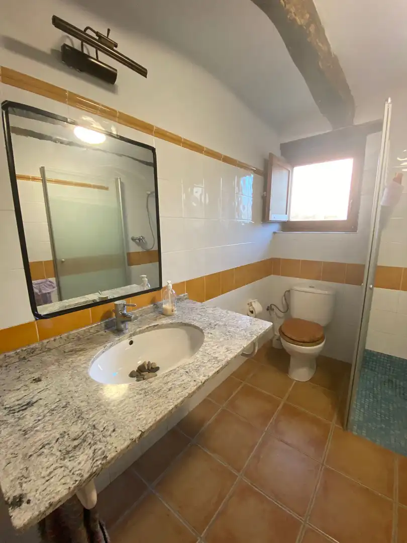 Bany de Casa o xalet en venda en Vilanova de Meià amb Calefacció, Terrassa i Balcó