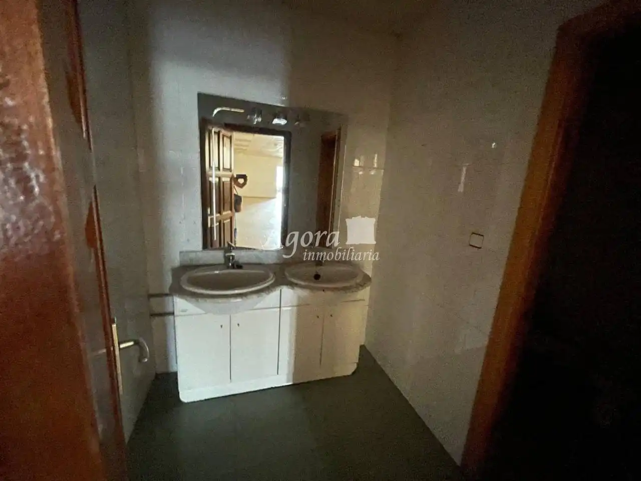 Badezimmer von Fabrikhallen zum Verkauf in Valladolid mit Heizung