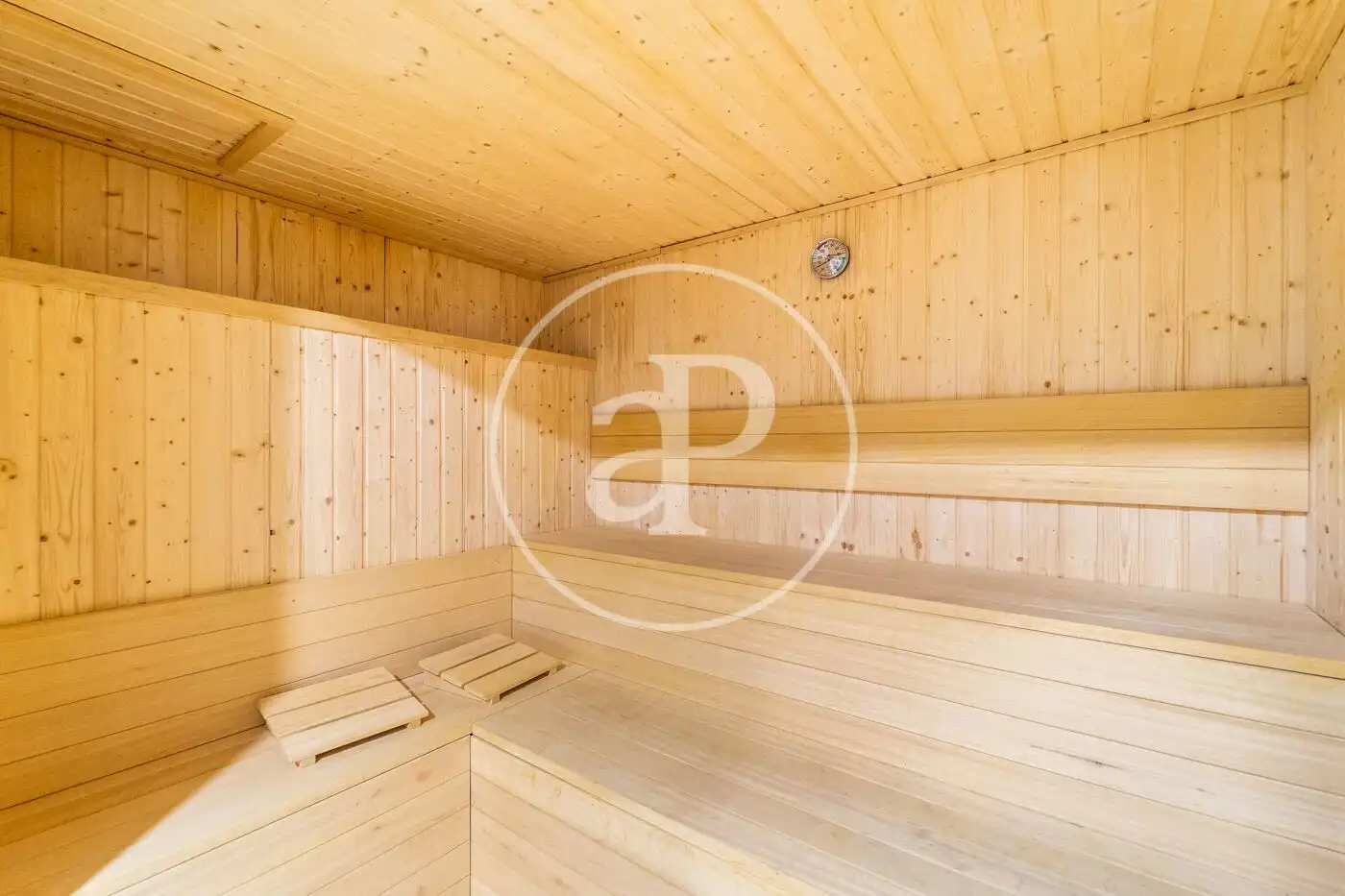 Habitación de Piso en venta en Benidorm con Aire acondicionado, Calefacción y Jardín privado