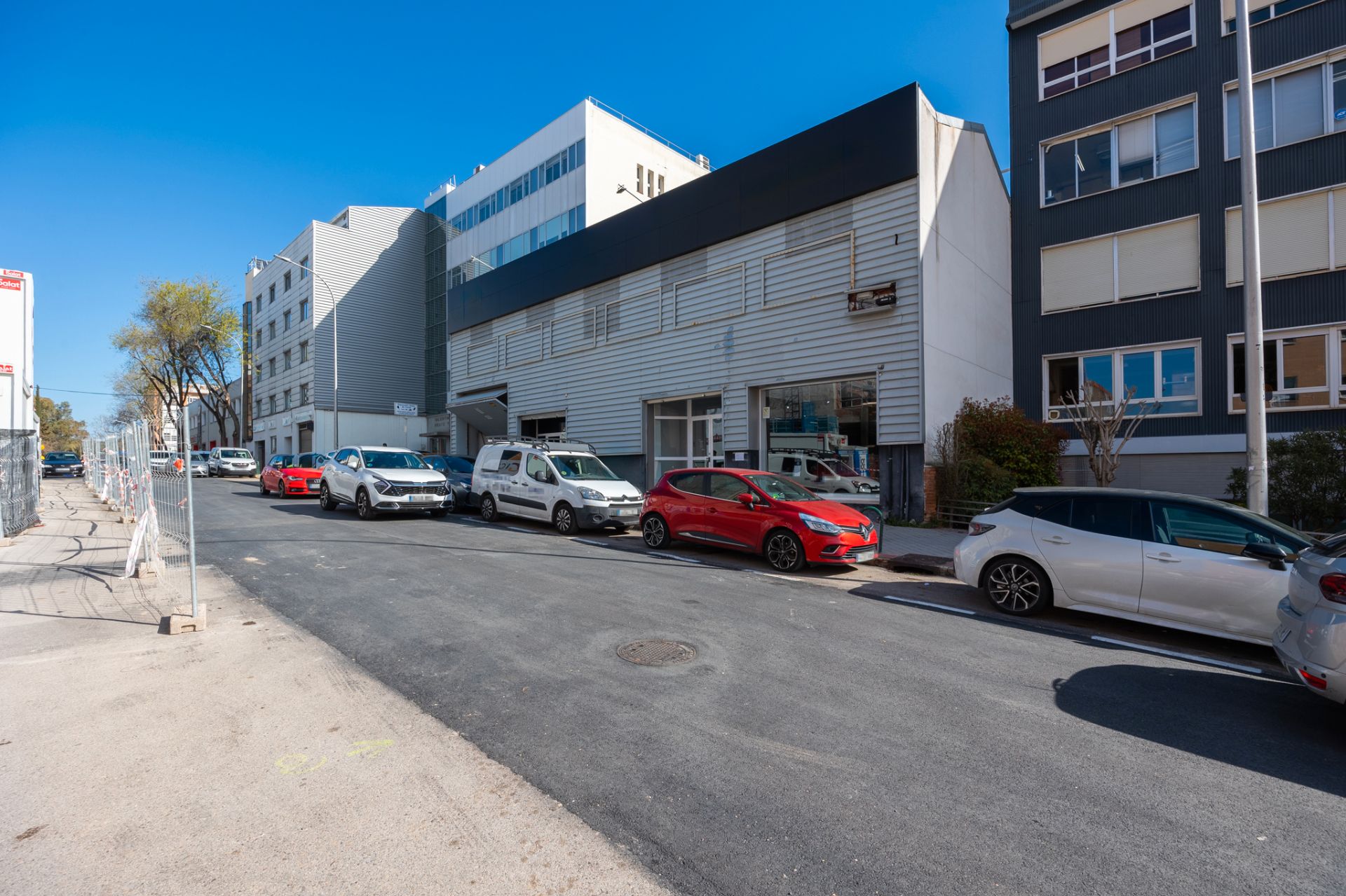 Außenansicht von Gebaude zur Miete in  Madrid Capital