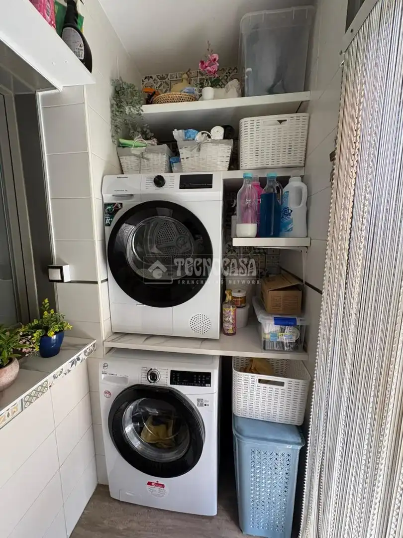 Flat for sale in Parla  with Air Conditioner and Storage room