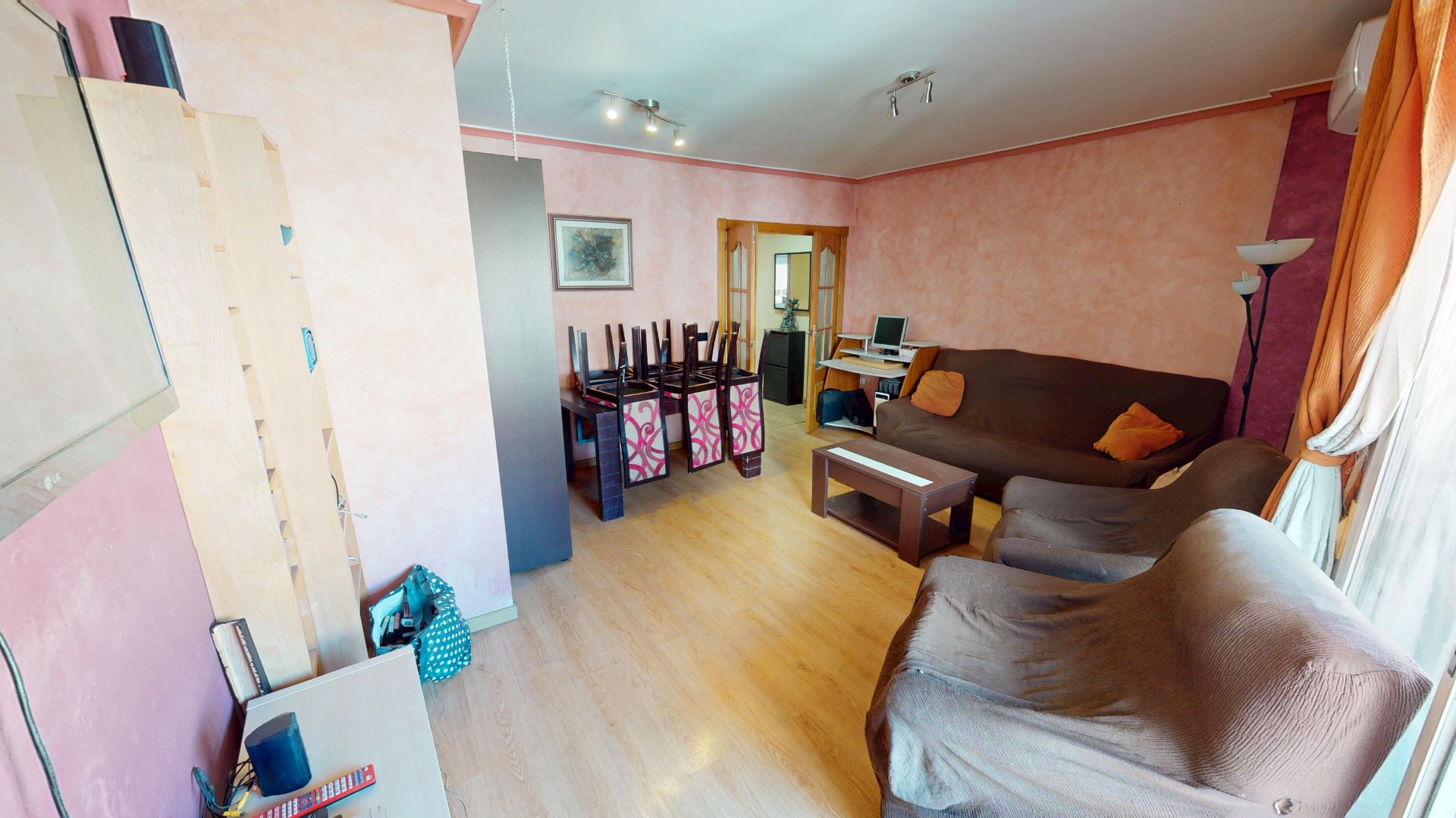 Living room of Flat for sale in Torrevieja  with Air Conditioner, Furnished and Balcony