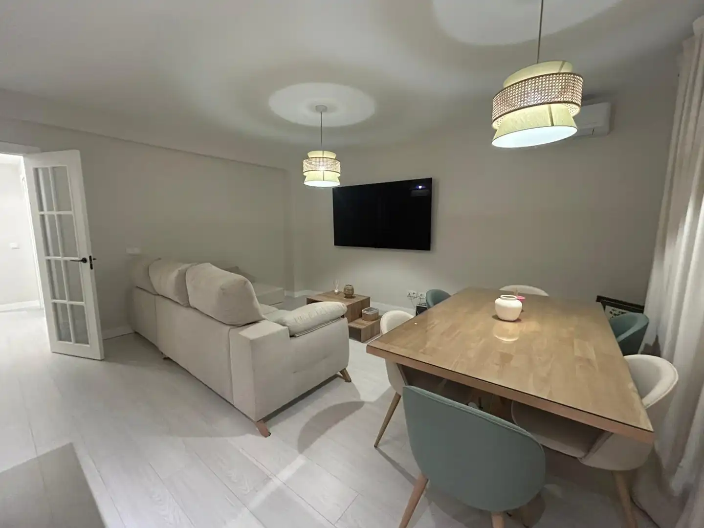 Sala de estar de Piso en venta en Antequera con Aire acondicionado, Calefacción y Terraza