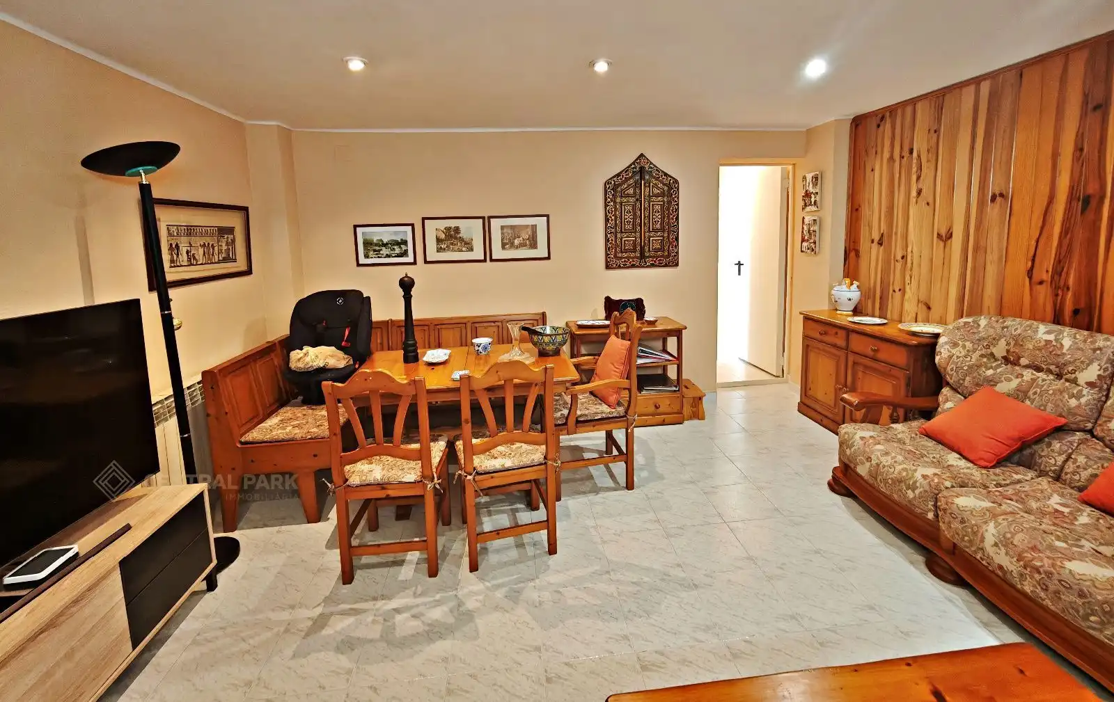 Casa a schiera con terrazza in vendita a Santiago Rusiñol, imagen 25