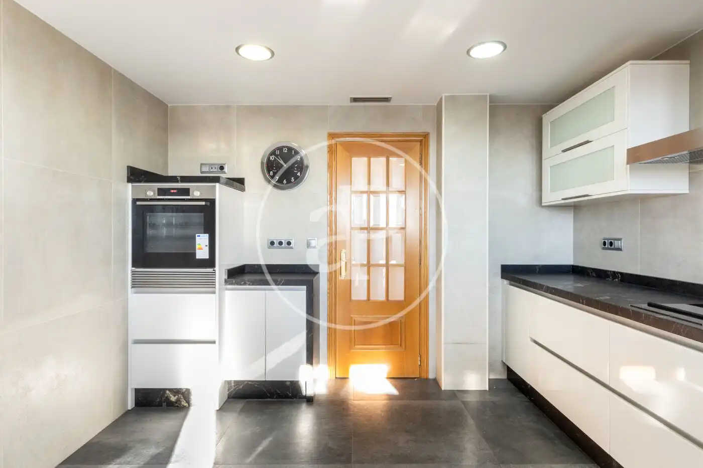 Kitchen of Flat for sale in Valencia  with Air Conditioner, Heating and Private garden