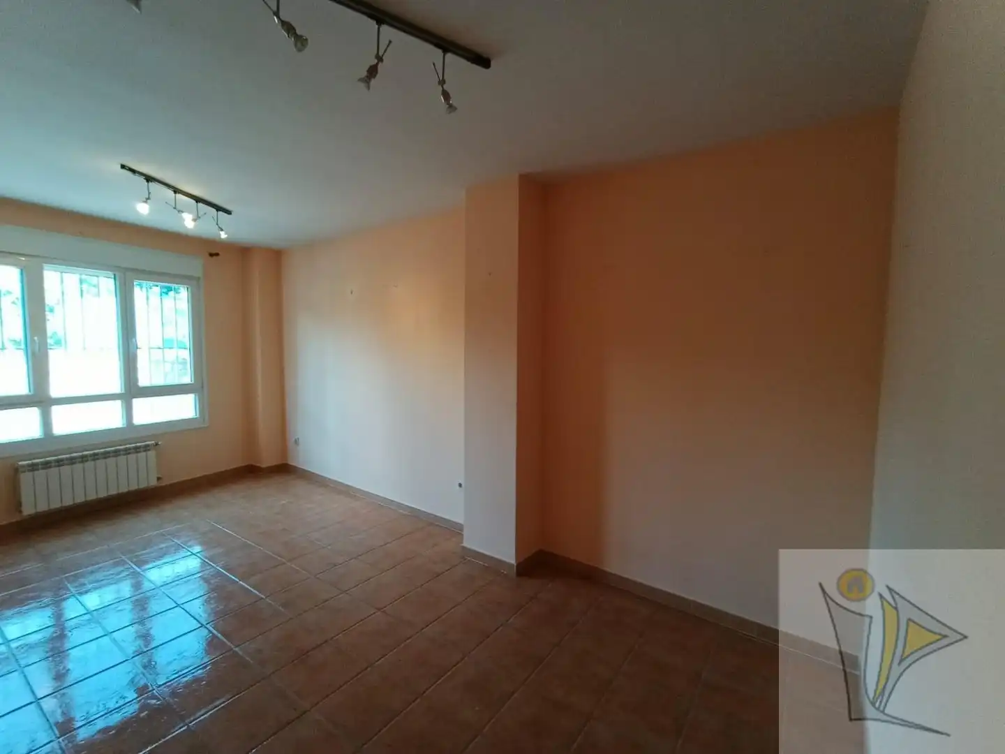 Living room of Flat for sale in Navalagamella