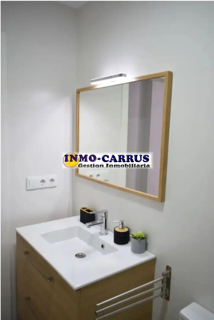 Habitación de Piso de alquiler en Elche / Elx con Aire acondicionado, Calefacción y Amueblado