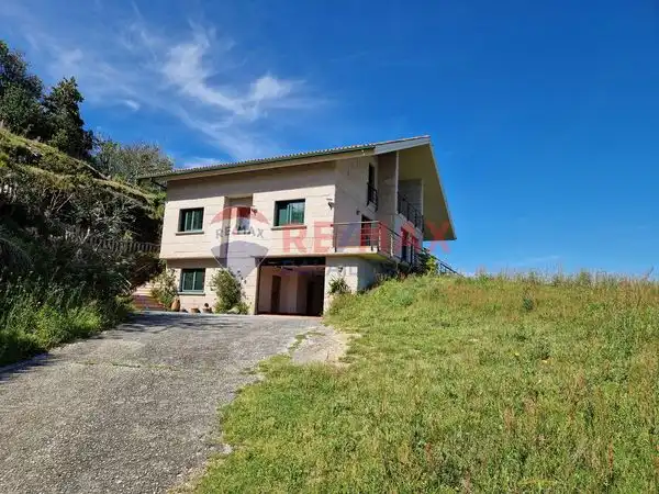 Exterior view of Houses for sale in Moaña  with Heating, Private garden and Parquet flooring
